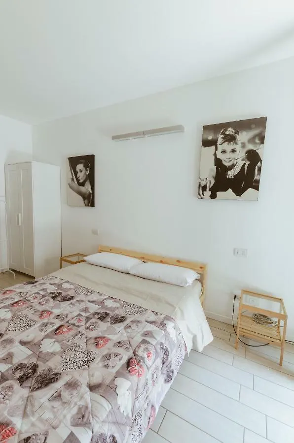 Luxury Superior Central Station Apartment Milan Italy